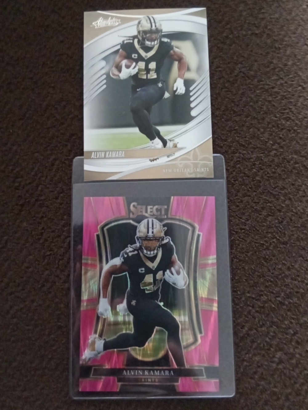 Alvin Kamara New Orleans Saints Football Trading Card Lot - Pink Accent.